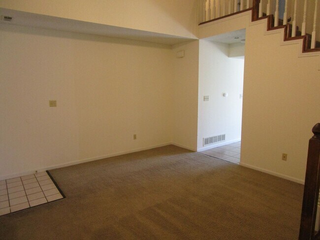 Foto del edificio - 4302-4304-4304 Cheryl Ct