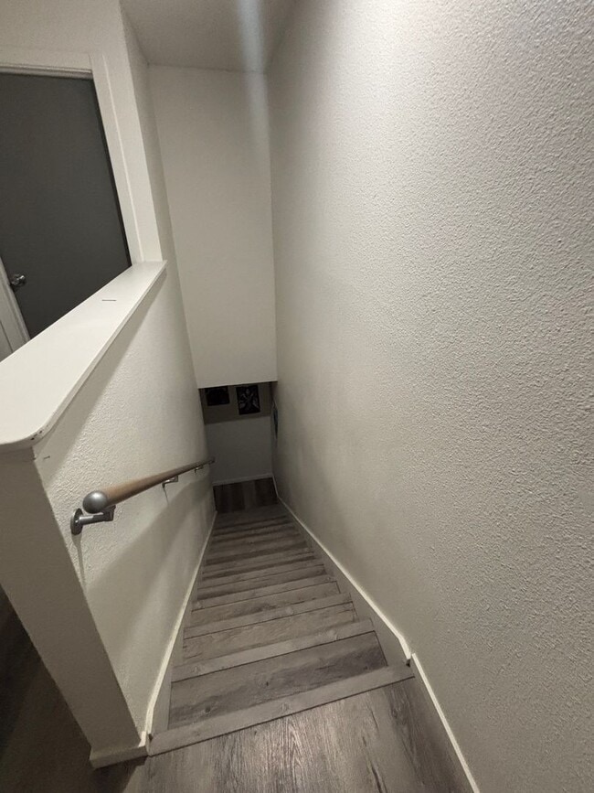 Foto del edificio - Updated Northgate 2bd 1.5 bath two story unit!