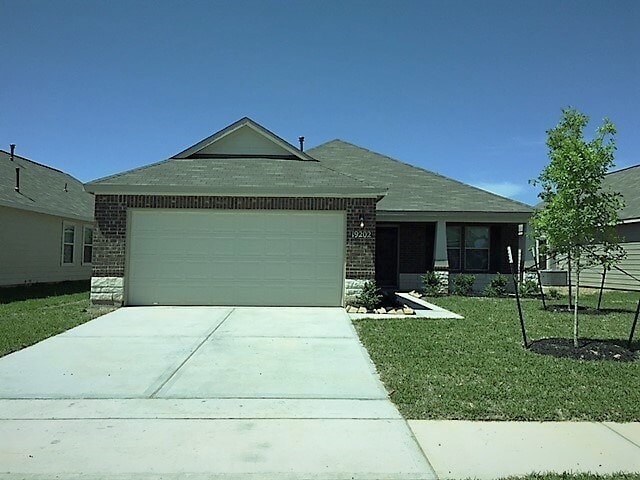 Primary Photo - 19202 Macallan Ln