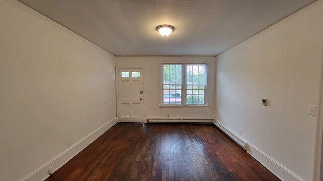 Foto del edificio - Two Bedroom Apt in Sumter SC!  Free Applic...