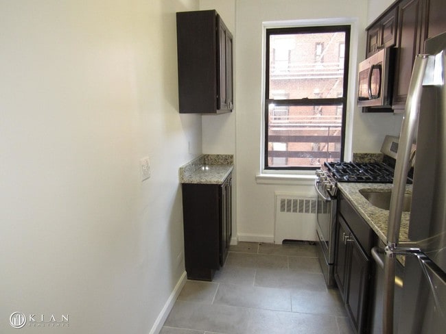 Building Photo - 6536 99th St