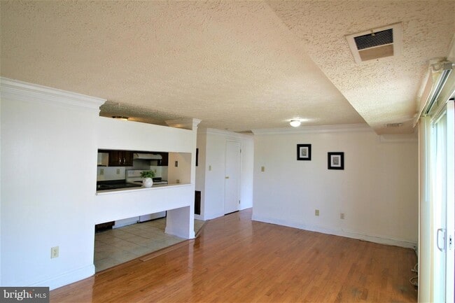 Building Photo - 19517 Gunners Branch Rd