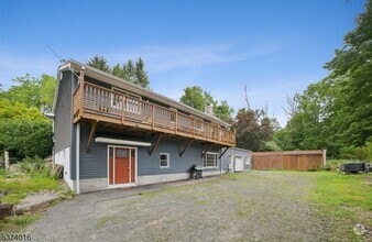 Building Photo - 2 Lyonsville Rd