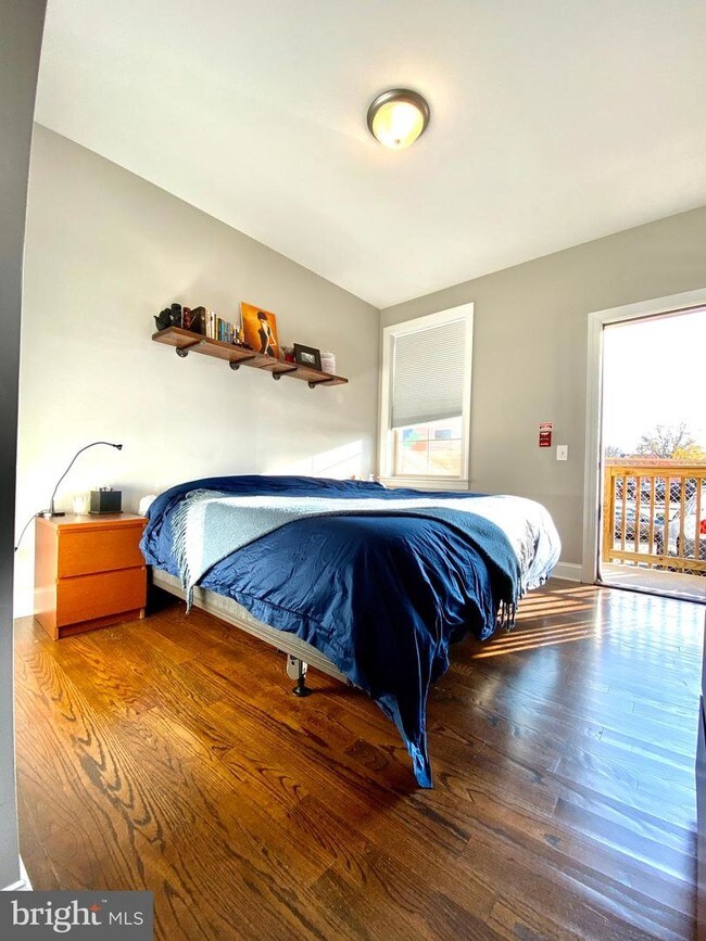 Building Photo - 1025 E Moyamensing Ave