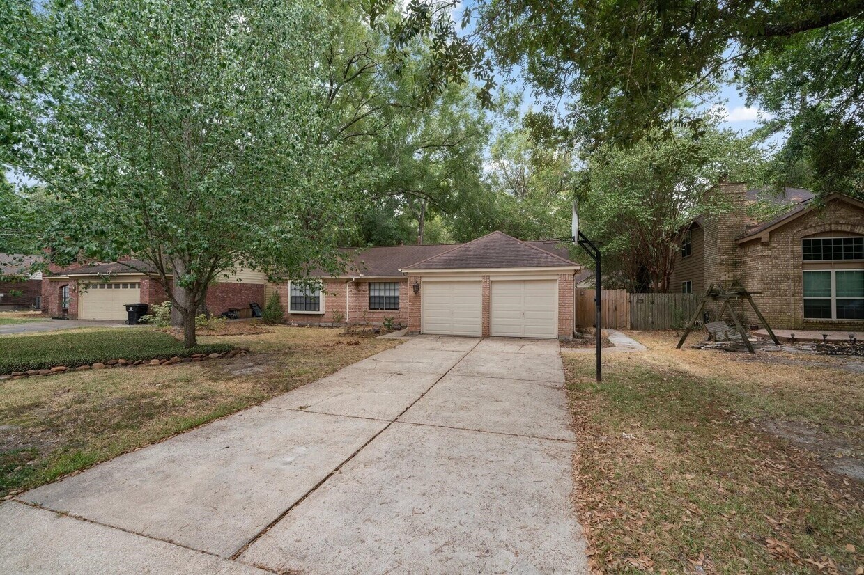 Foto principal - 3318 Golden Willow Dr