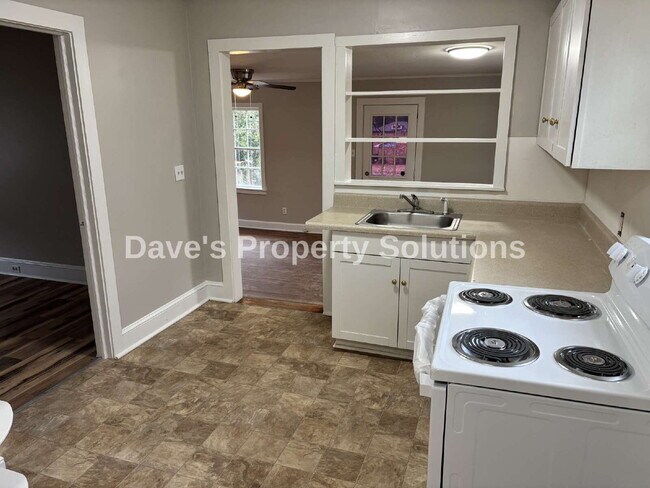 Foto del edificio - Fresh & Inviting! Refreshed 3-Bedroom Home in Winston-Salem