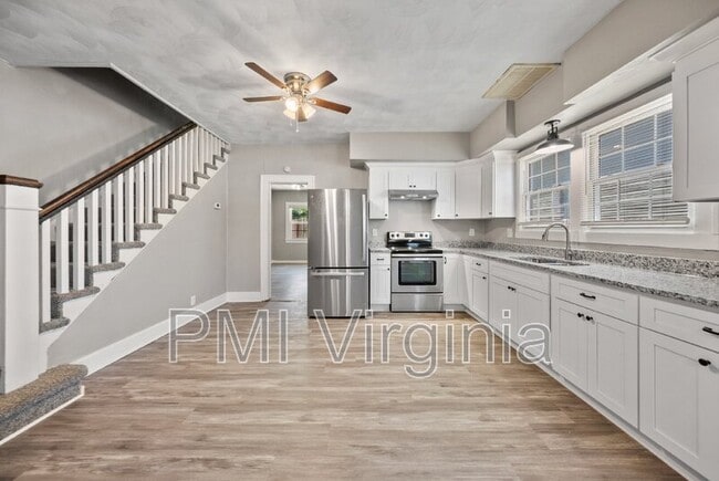 Building Photo - 259 A View Ave