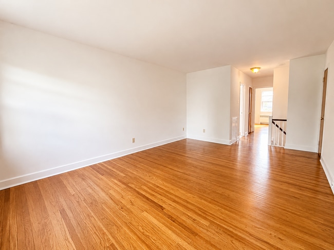 Building Photo - 35 Elberon Ave