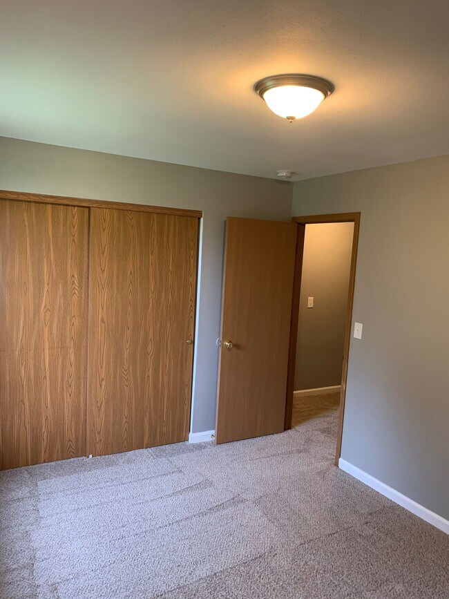 Foto del edificio - 1066 St Matthew Ave