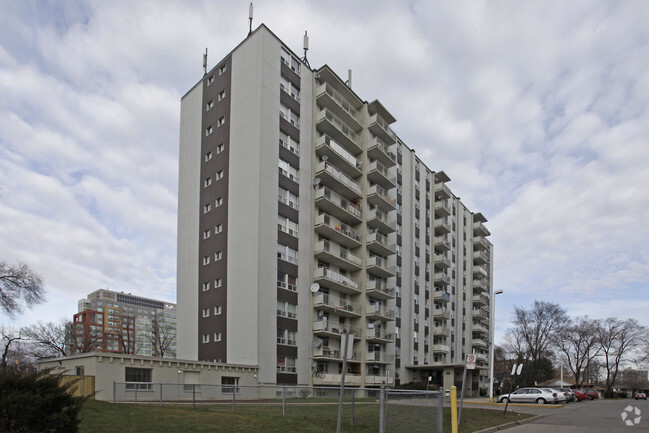 Primary Photo - Centennial Towers