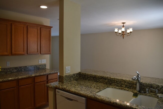 Foto del edificio - 3 Bedroom 2 Bath Single Story Home- Mesa V...
