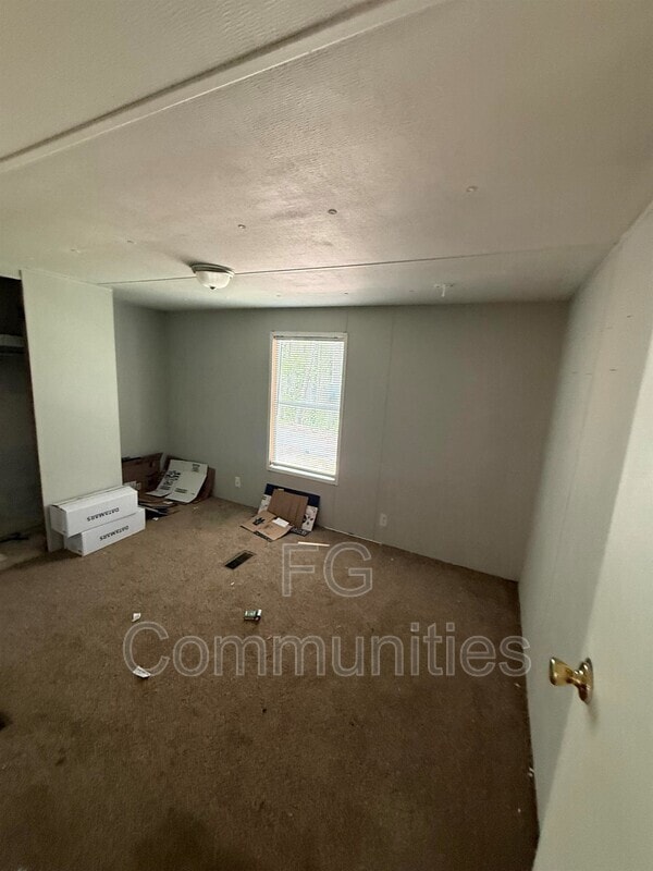 Building Photo - 1059 Eller Rd