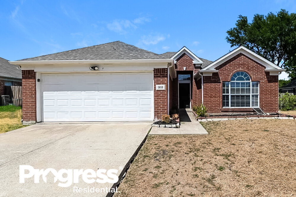 1213 Regal Dr, Garland, TX 75040 House Rental in Garland, TX