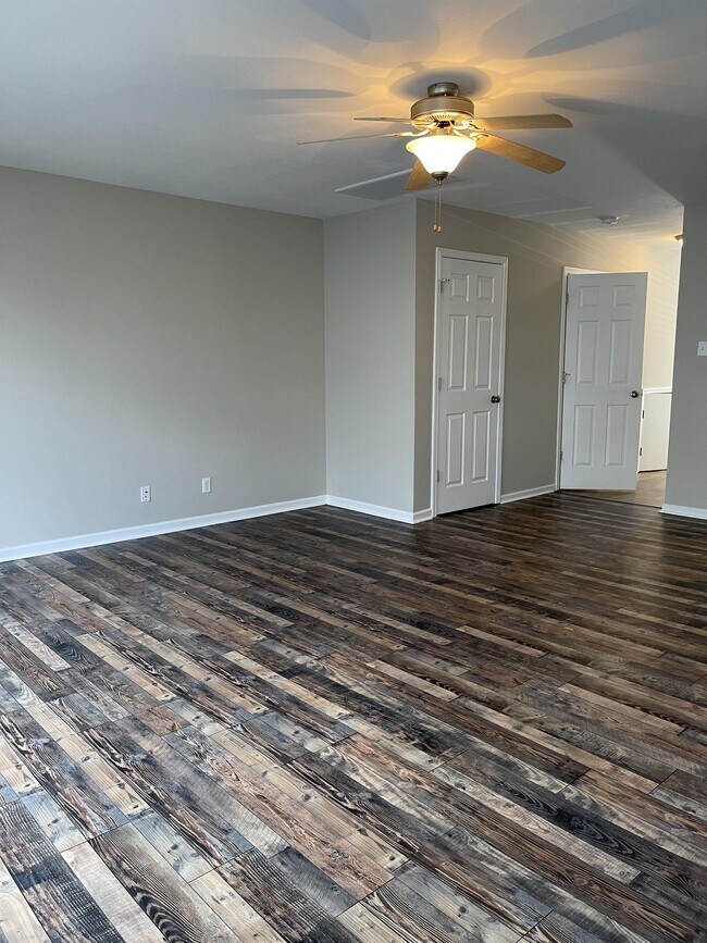 Foto del edificio - 764 Casey Ln