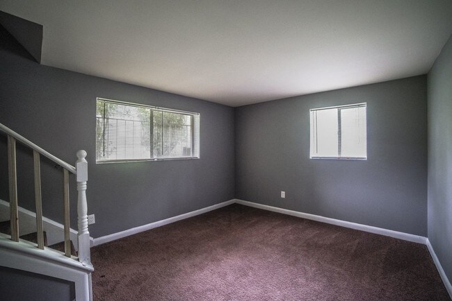Building Photo - 4175 Renfrew Ct SW