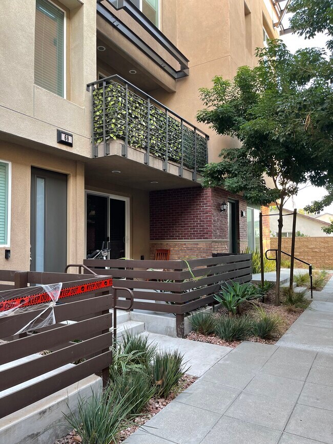 422 W Route 66, Glendora, CA 91740 Townhome Rentals in Glendora CA