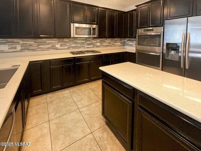 Foto del edificio - 58834 BRANDING IRON Ct