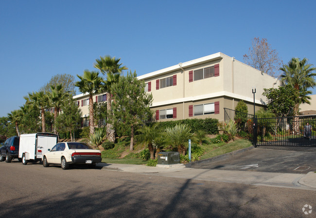 Foto del edificio - Hidden Pines Apartments