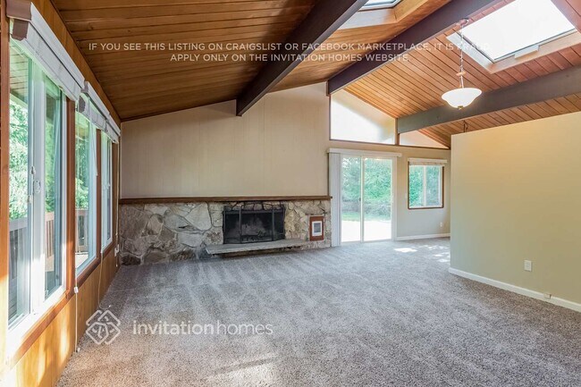 Foto del edificio - 118 140th St SW