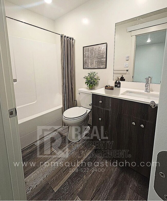 Foto del edificio - 647 S 3rd W