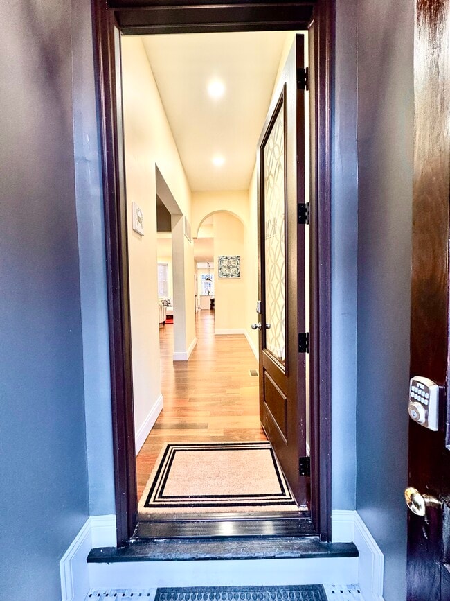 Entrada a la casa - 1906 Madison Ave