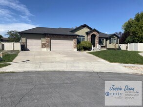 Building Photo - 2747 S 1475 W