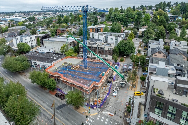 Building Photo - Artline