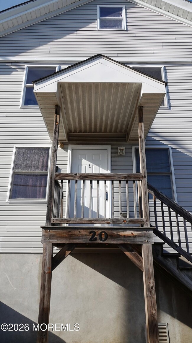 Building Photo - 20 Main St