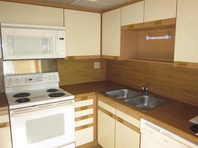 Foto del edificio - 8830 SW 123rd Ct