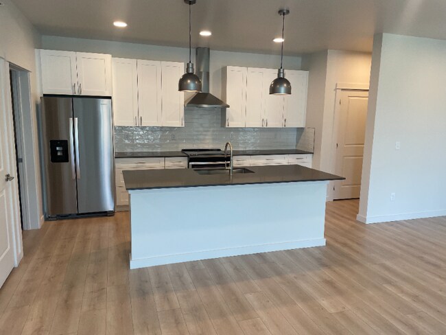 Foto del edificio - 2222 Willow Dr