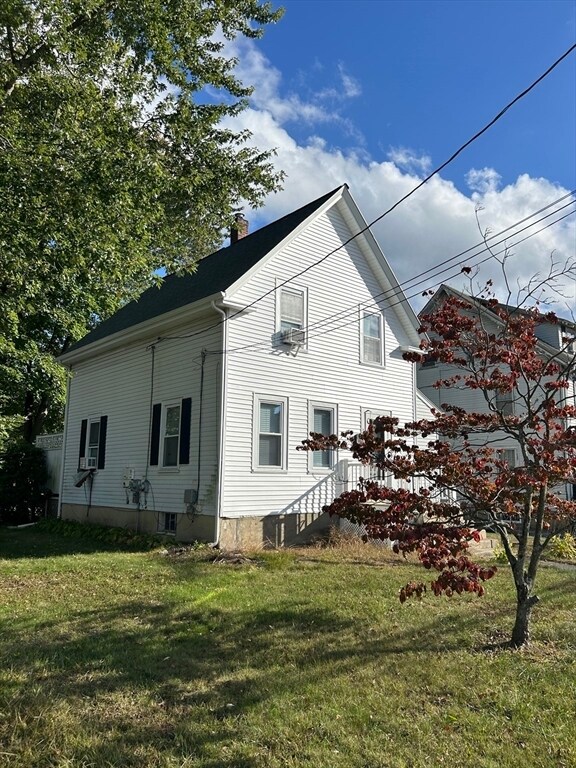 Primary Photo - 165 Grant St