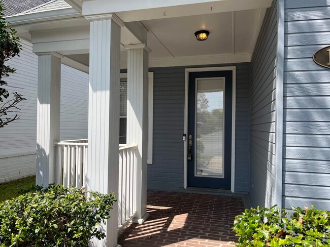 Building Photo - 1275 Isle Bay Dr