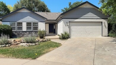 Building Photo - 338 Talon Ct