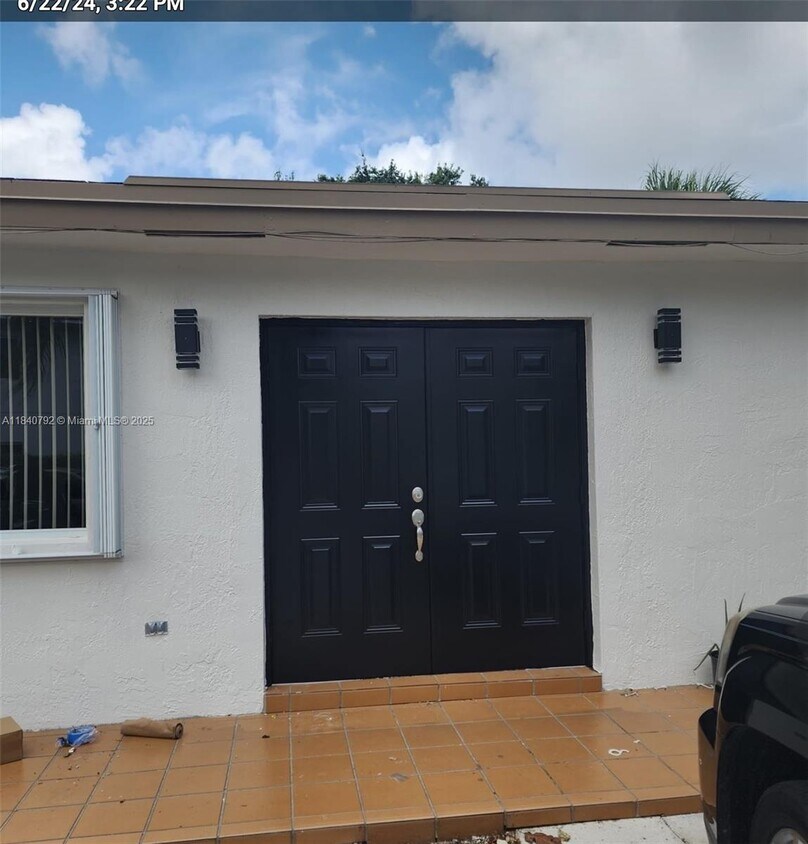 Foto del edificio - 2817 SW 39th Ave