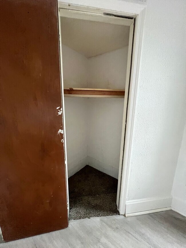 Foto del edificio - 3 bedroom 2 Bath $875