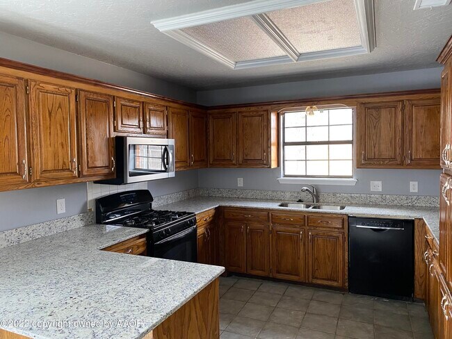 Building Photo - 6803 Michelle Dr