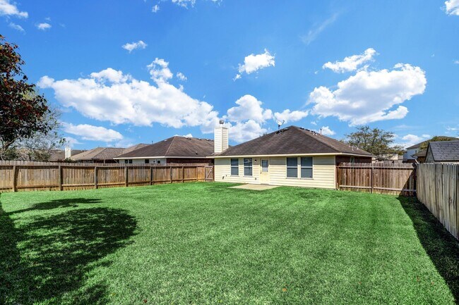Foto del edificio - 135 Rustic Colony Ln