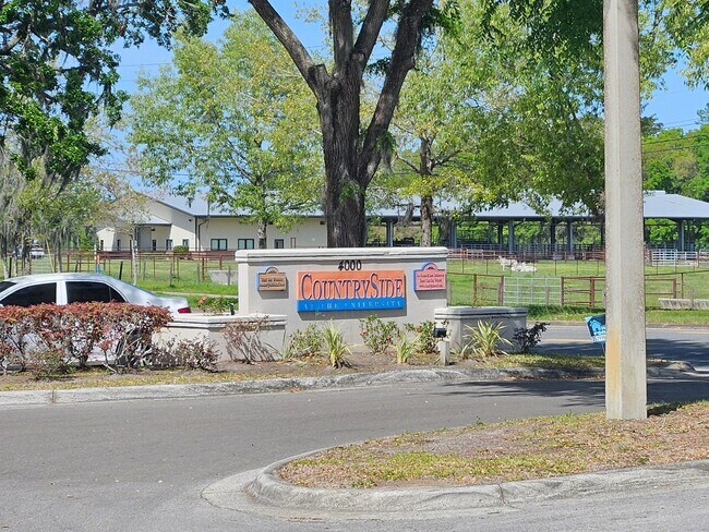 Foto del edificio - 4000 SW 23rd St