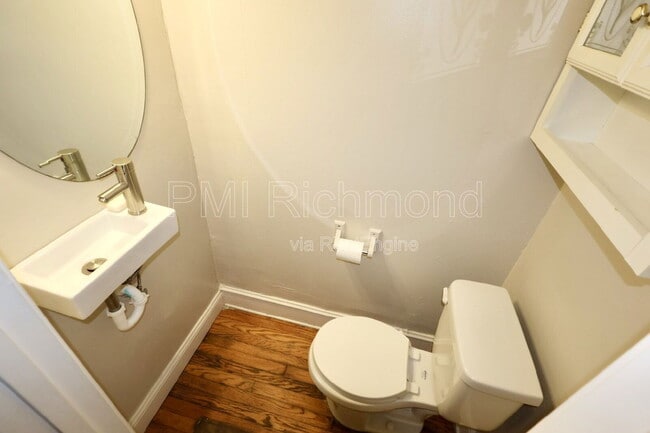 Foto del edificio - 3963 Oakleys Ln