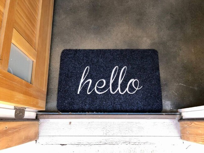 Foto del edificio - 2723 Lyons Rd