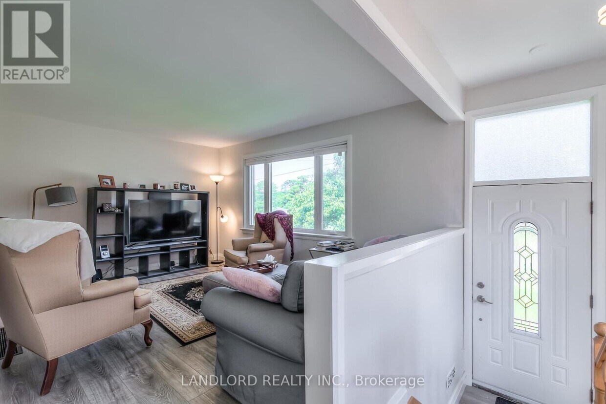 Primary Photo - 203 Calvington Dr