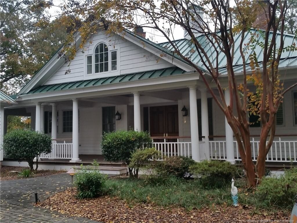 Primary Photo - 720 Azalea Dr