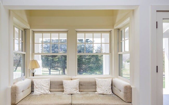 Foto del edificio - 27 Horseshoe Dr N