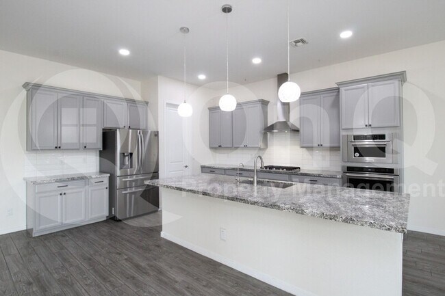 Building Photo - 1181 E Cherrywood Pl