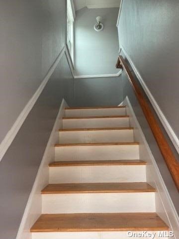 Primary Photo - 147-10 Huxley St
