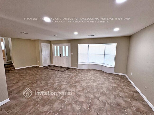Building Photo - 2401 24th Way