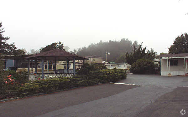 Primary Photo - Countryside Estates