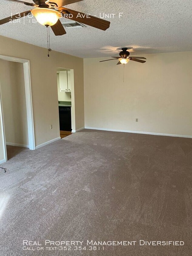 Primary Photo - Garden Villas Apartments - 2/1