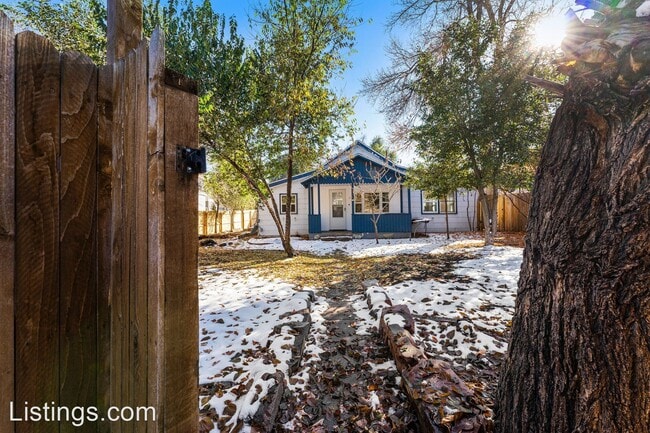 Building Photo - 4 br, 1 bath House - 504 E Baseline Rd