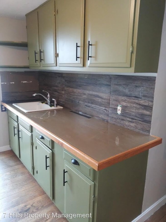 Building Photo - 1 br, 1.5 bath House - 46 Lake Drive